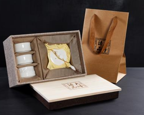 茶具套裝-漢唐金瓷（一葉知春）配主人杯
